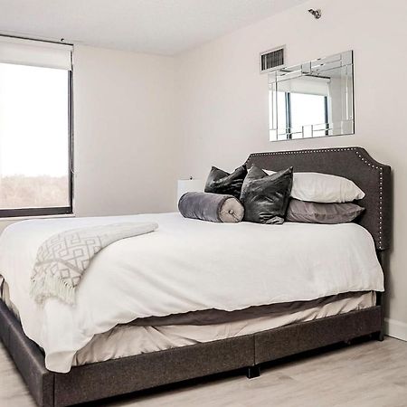Short Term Rentals At The Park At Trowbridge Senior Community Southfield Buitenkant foto