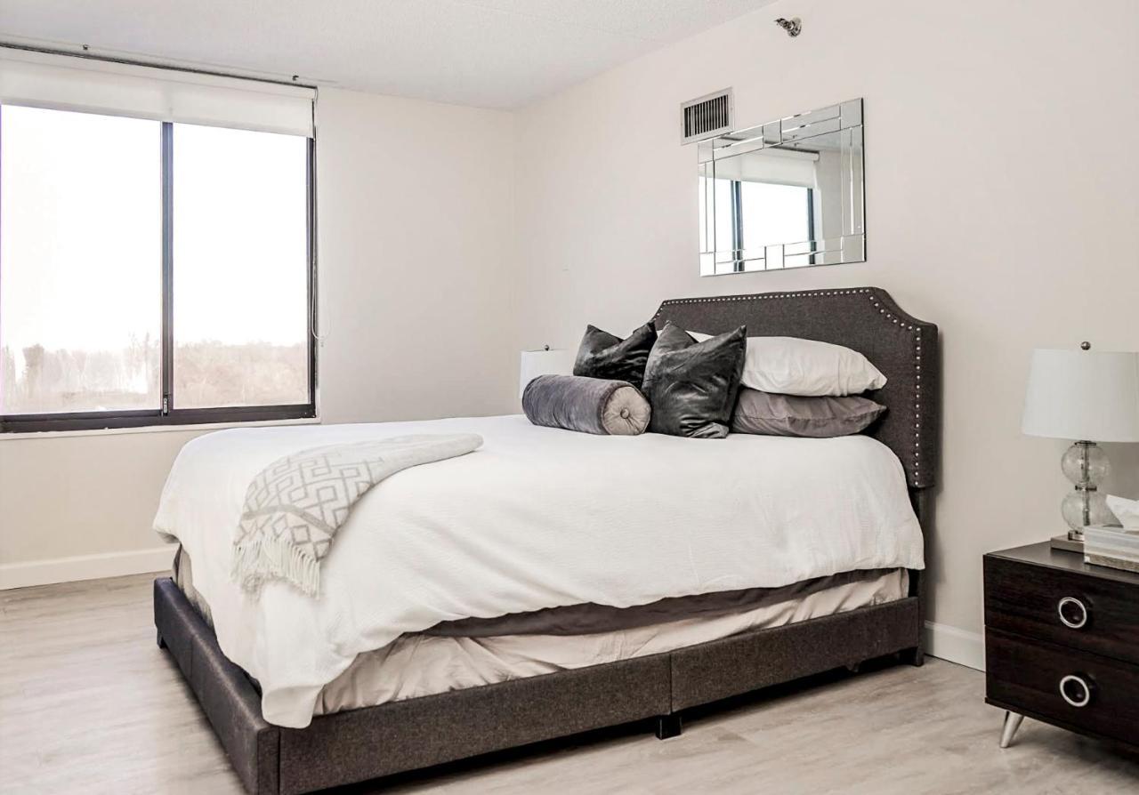 Short Term Rentals At The Park At Trowbridge Senior Community Southfield Buitenkant foto
