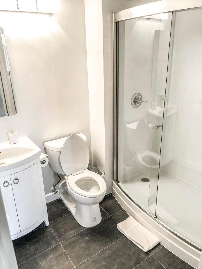 Short Term Rentals At The Park At Trowbridge Senior Community Southfield Buitenkant foto