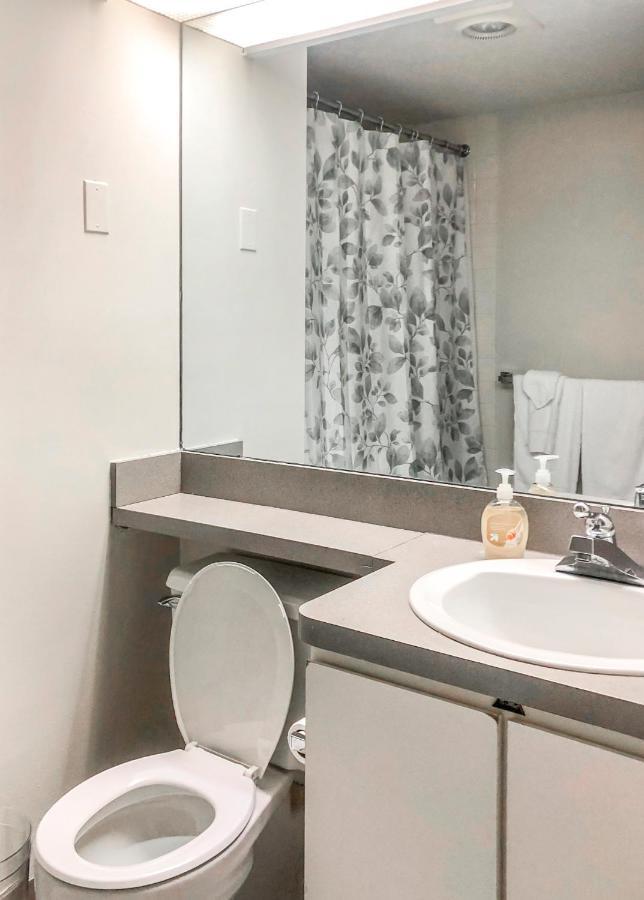 Short Term Rentals At The Park At Trowbridge Senior Community Southfield Buitenkant foto