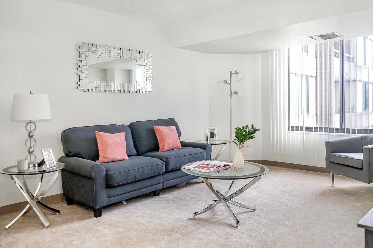 Short Term Rentals At The Park At Trowbridge Senior Community Southfield Buitenkant foto