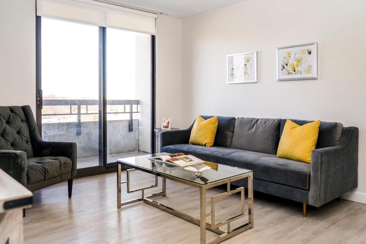 Short Term Rentals At The Park At Trowbridge Senior Community Southfield Buitenkant foto