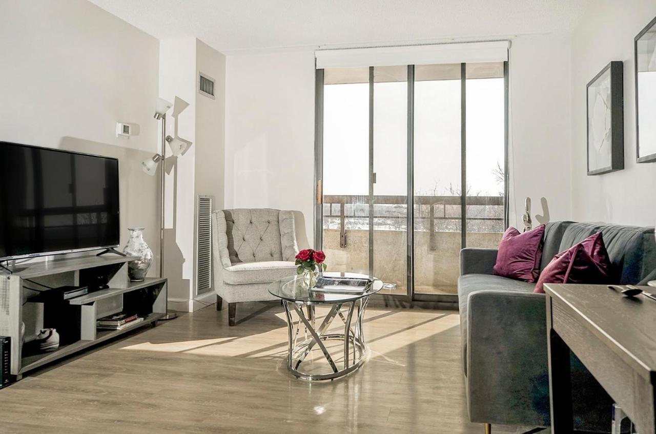 Short Term Rentals At The Park At Trowbridge Senior Community Southfield Buitenkant foto